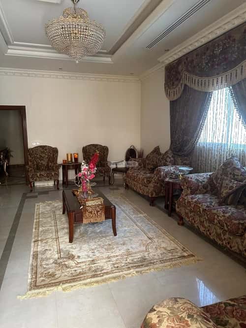 8 bedroom villa in Al Andalus 9