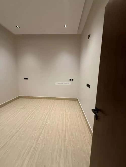 فيلا 3 غرف في العارض 10