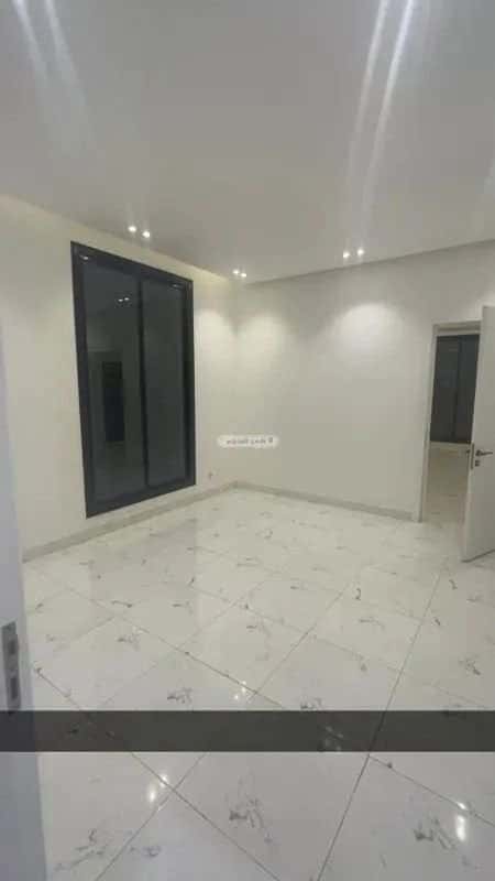 فيلا 7 غرف في العارض 4