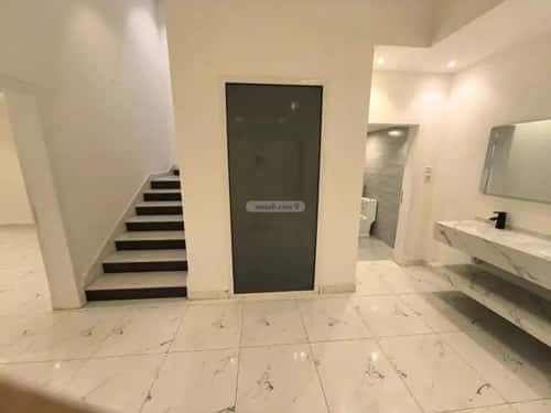 فيلا 7 غرف في العارض 10