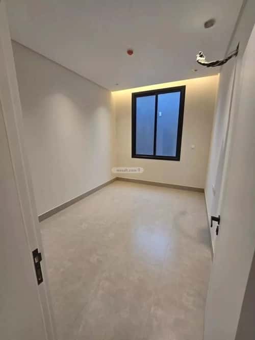 شقة 3 غرف في العارض 10