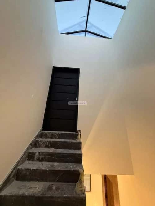 فيلا 4 غرف في العارض 13