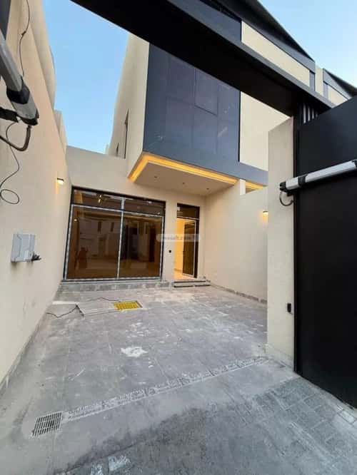 فيلا 4 غرف في العارض 3