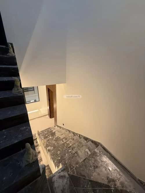 فيلا 4 غرف في العارض 7