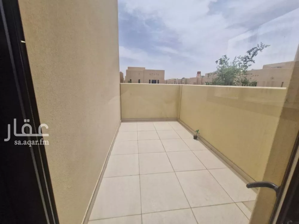 فيلا 4 غرف في سدرة 14
