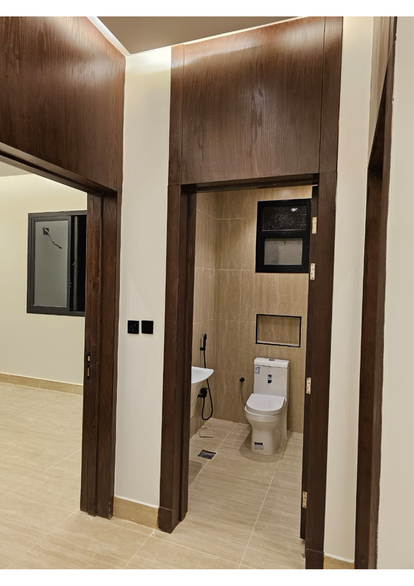 شقة 4 غرف في طويق 11