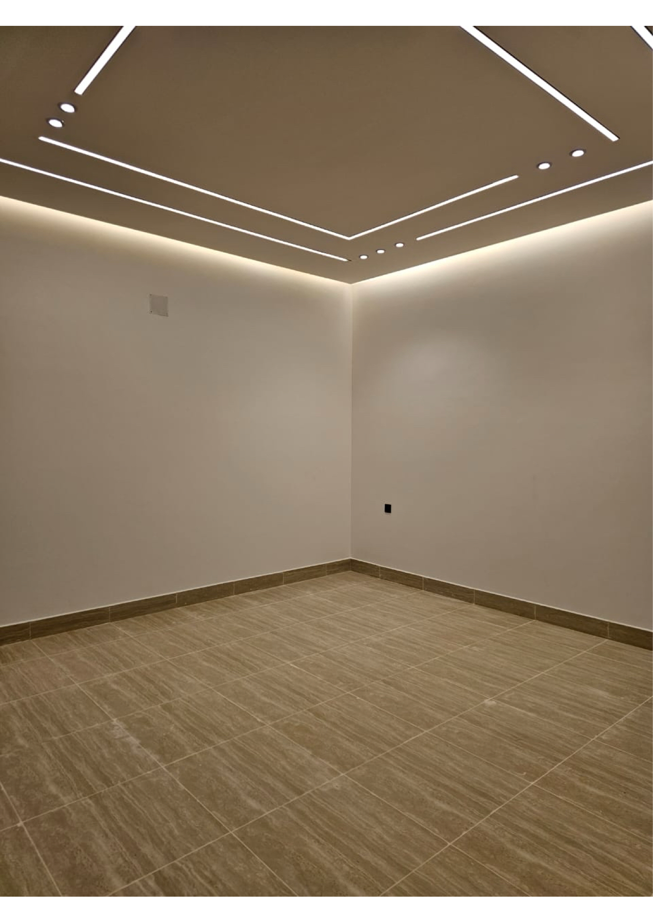 شقة 4 غرف في طويق 3