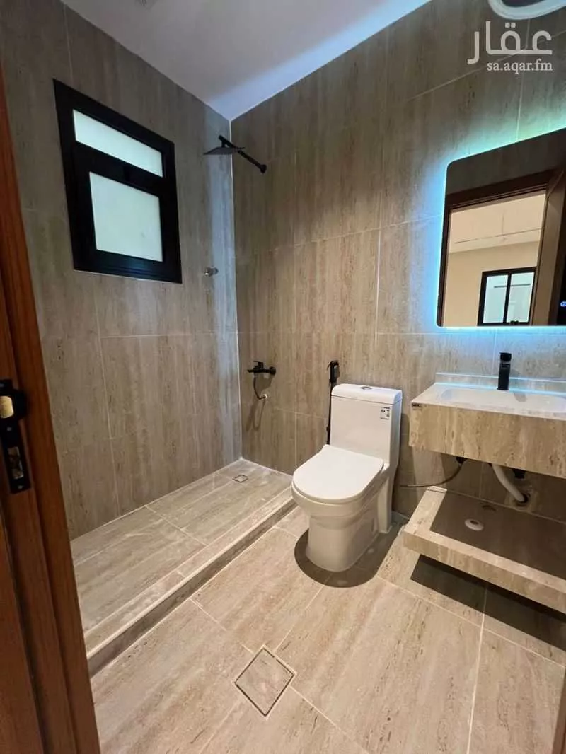 شقة 6 غرف في الندى 14