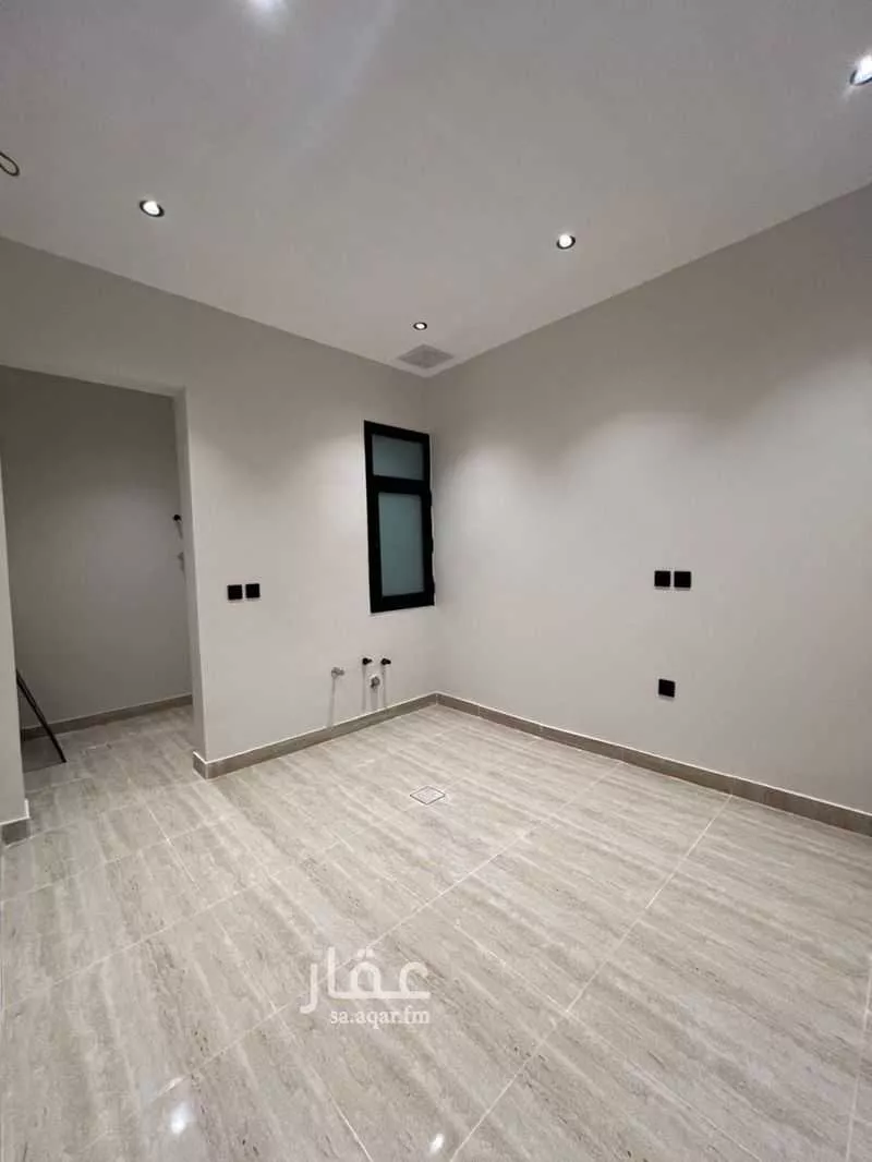 شقة 6 غرف في الندى 10