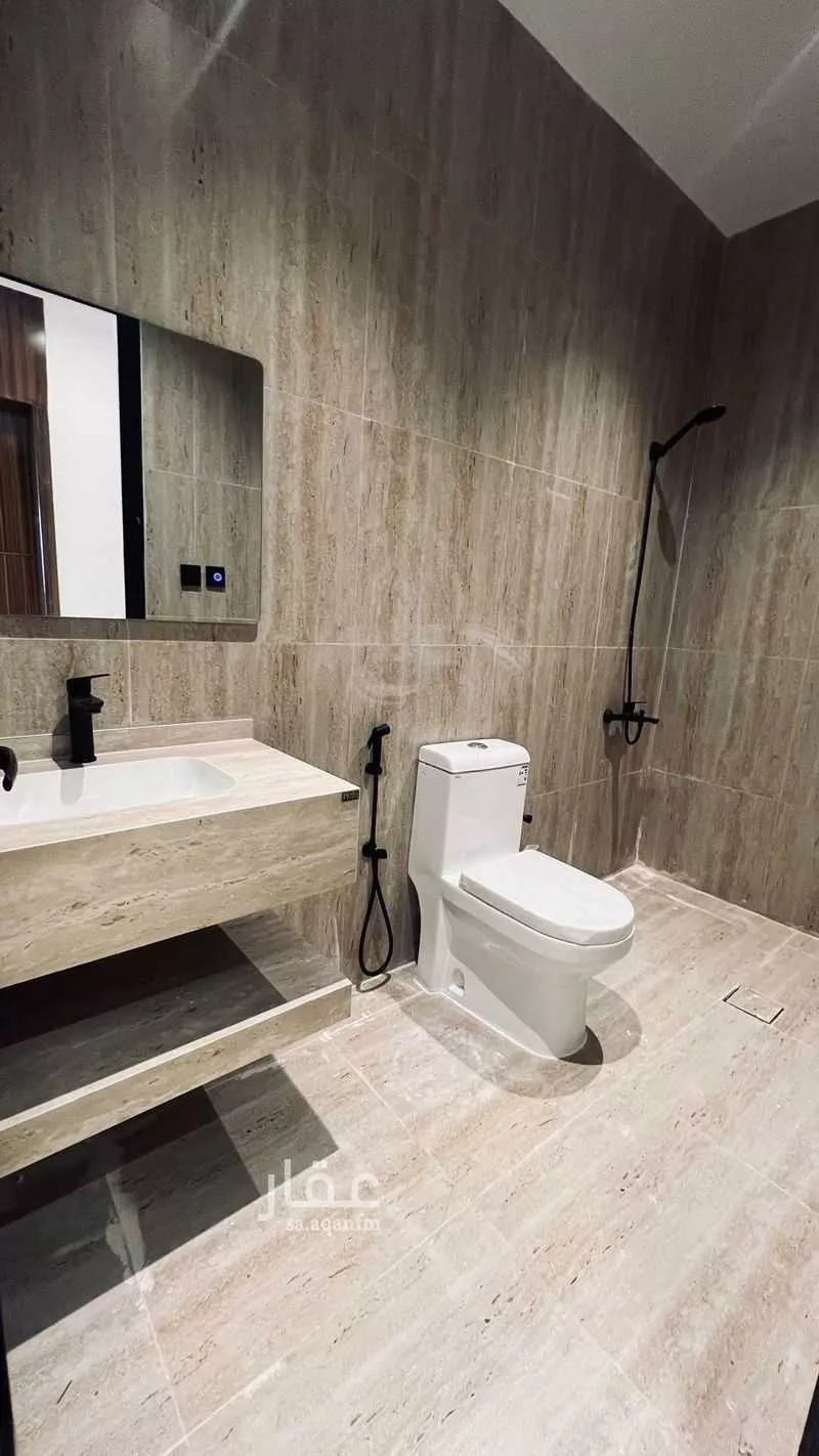 شقة 6 غرف في الندى 12