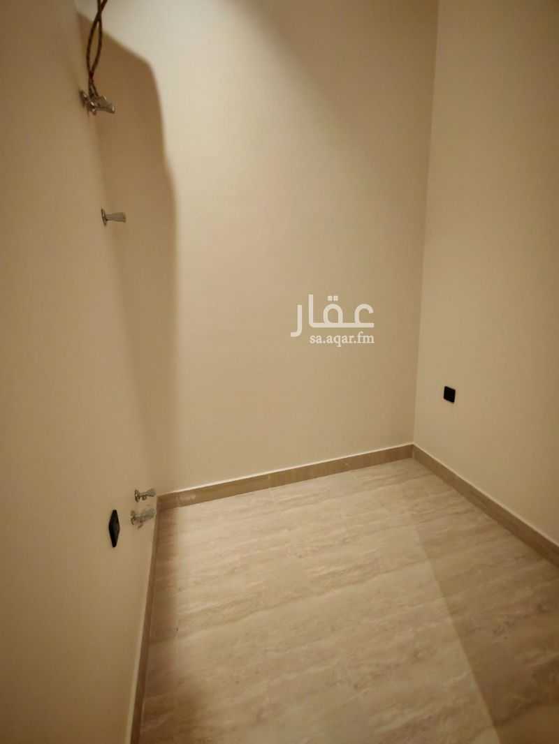 4 bedroom apartment in Ishbiliyah, Riyadh 11