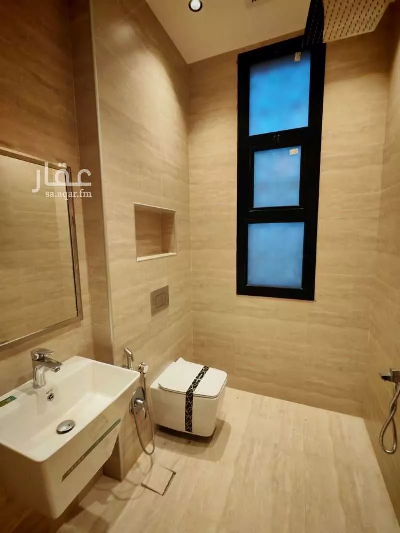 شقة 4 غرف في إشبيلية 13