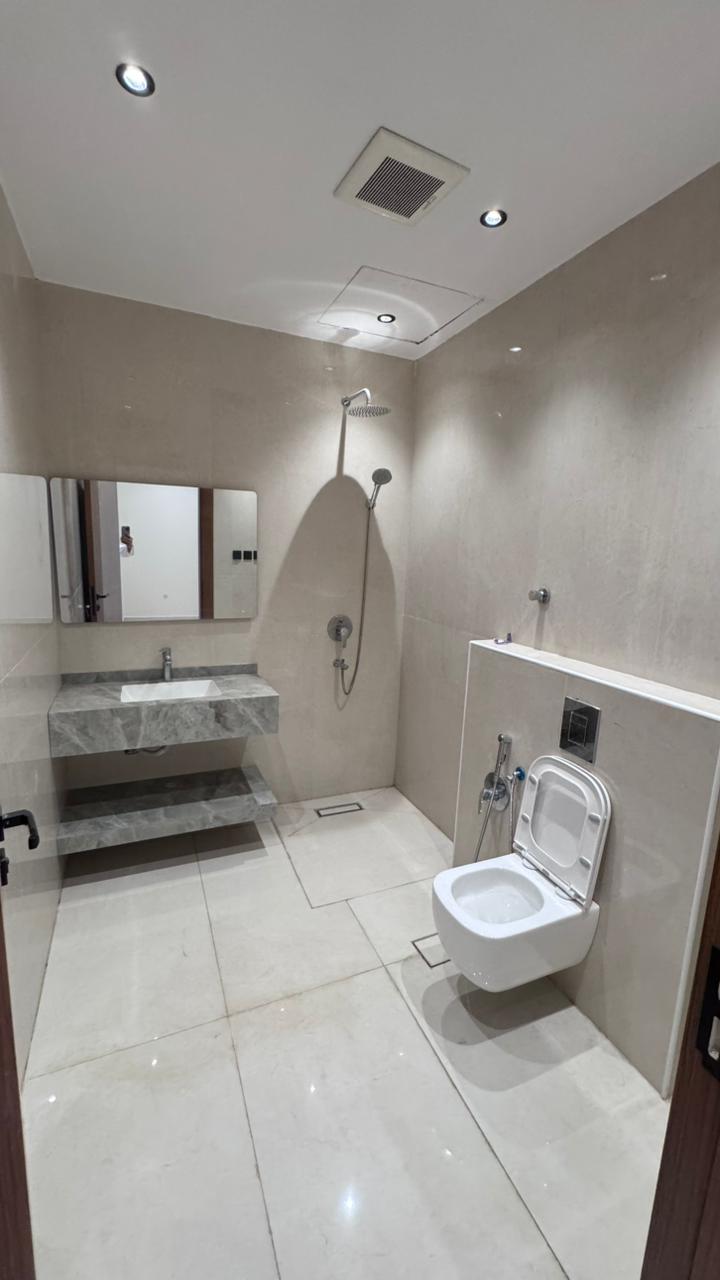 فيلا 6 غرف في الرمال 2