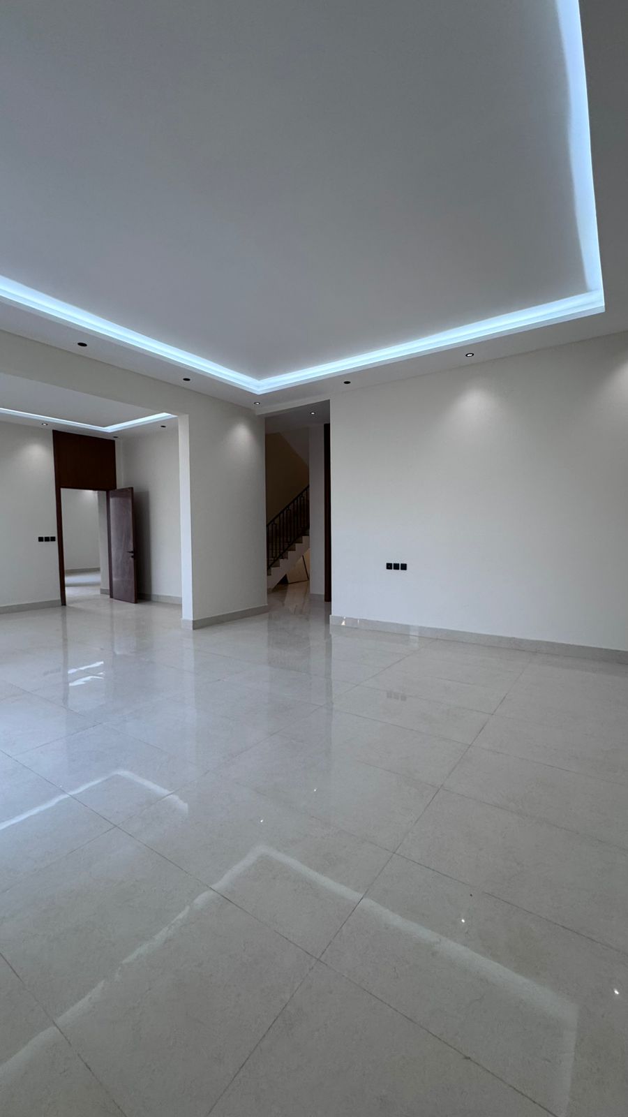 فيلا 6 غرف في الرمال 20