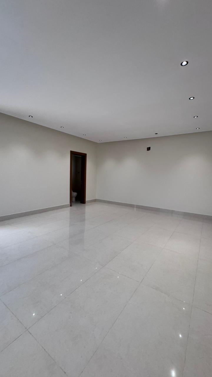 فيلا 6 غرف في الرمال 9