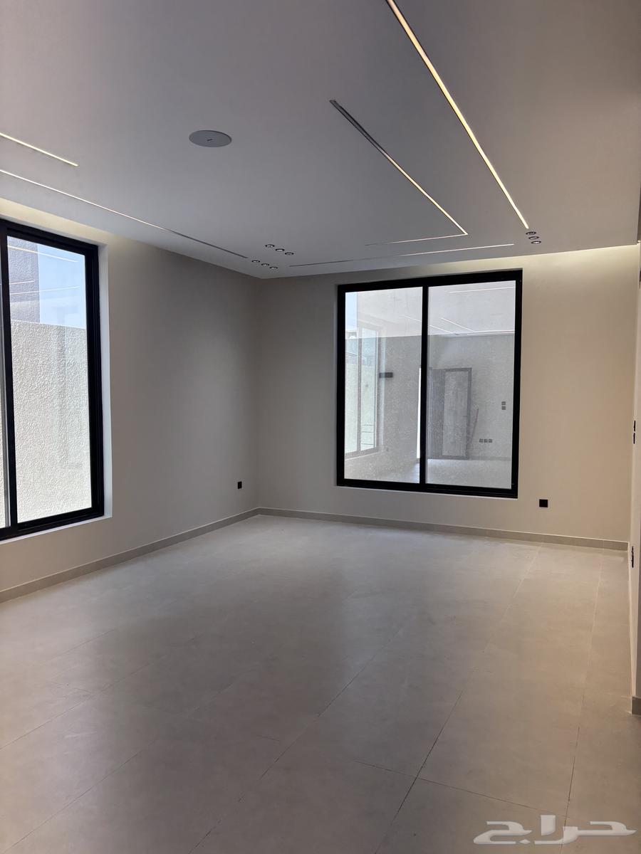 فيلا 6 غرف في ضاحية الملك فهد 5