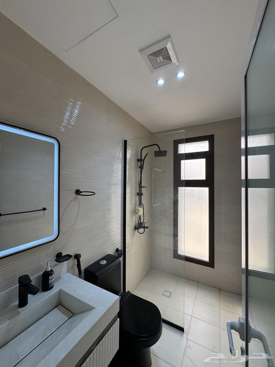 شقة 3 غرف في الحمرا 12