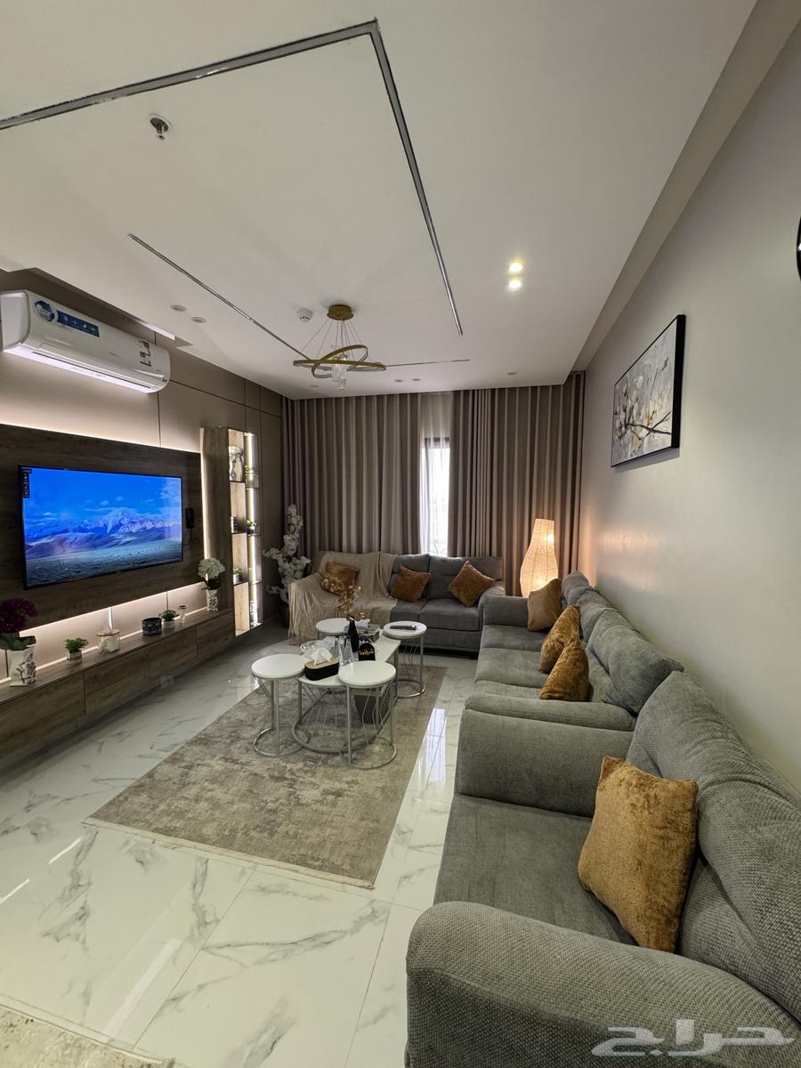 شقة 3 غرف في الحمرا 4