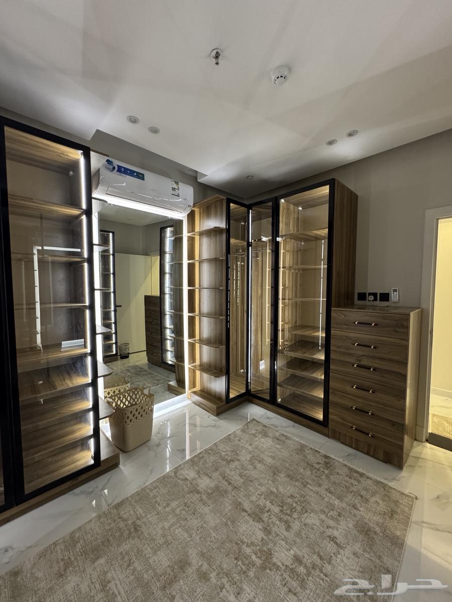 شقة 3 غرف في الحمرا 9