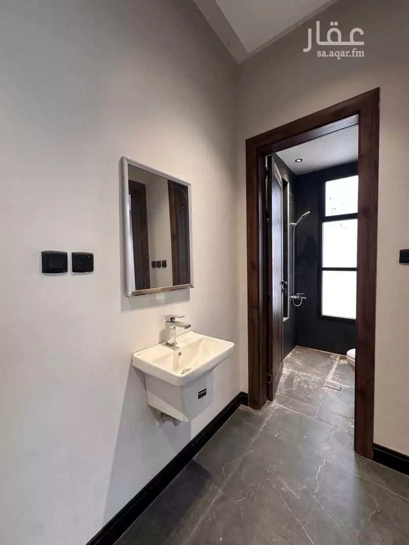 شقة 5 غرف في الرمال 14