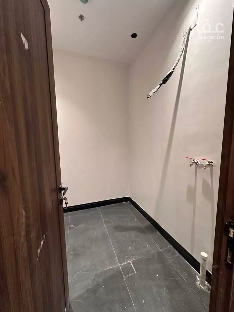 شقة 5 غرف في الرمال 15