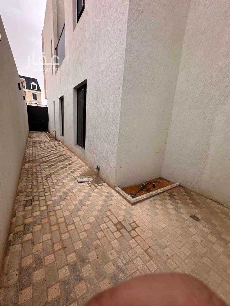 شقة 5 غرف في الرمال 19