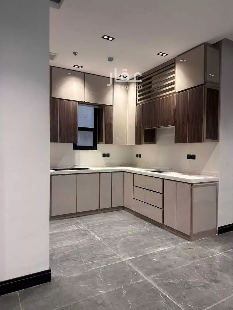 شقة 5 غرف في الرمال 22