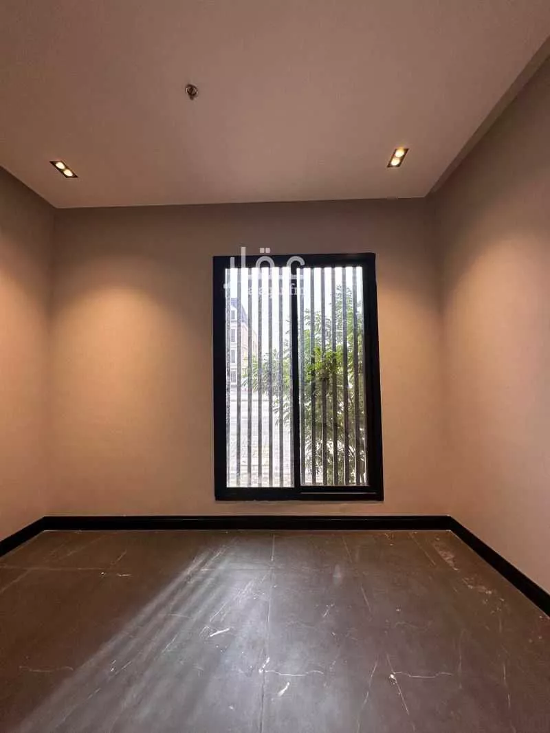 شقة 5 غرف في الرمال 9