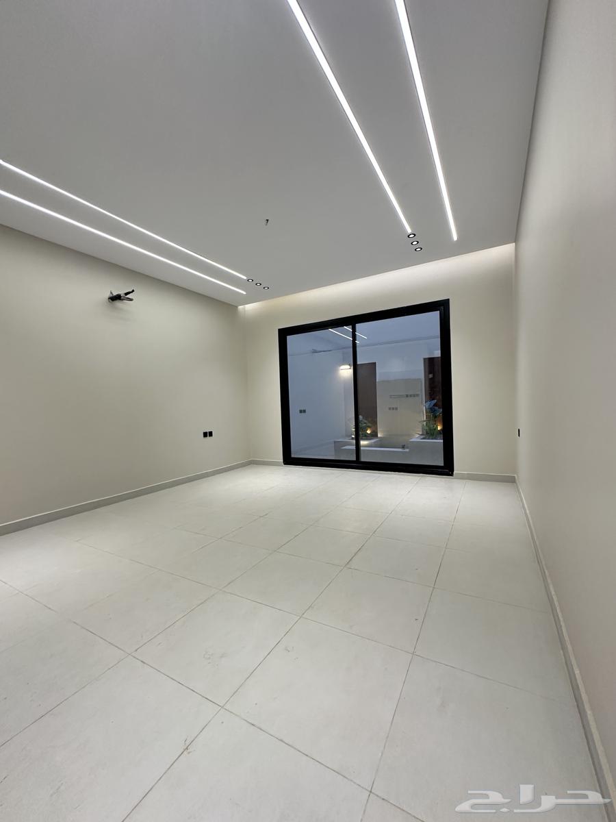 شقة 5 غرف في الرانوناء 17