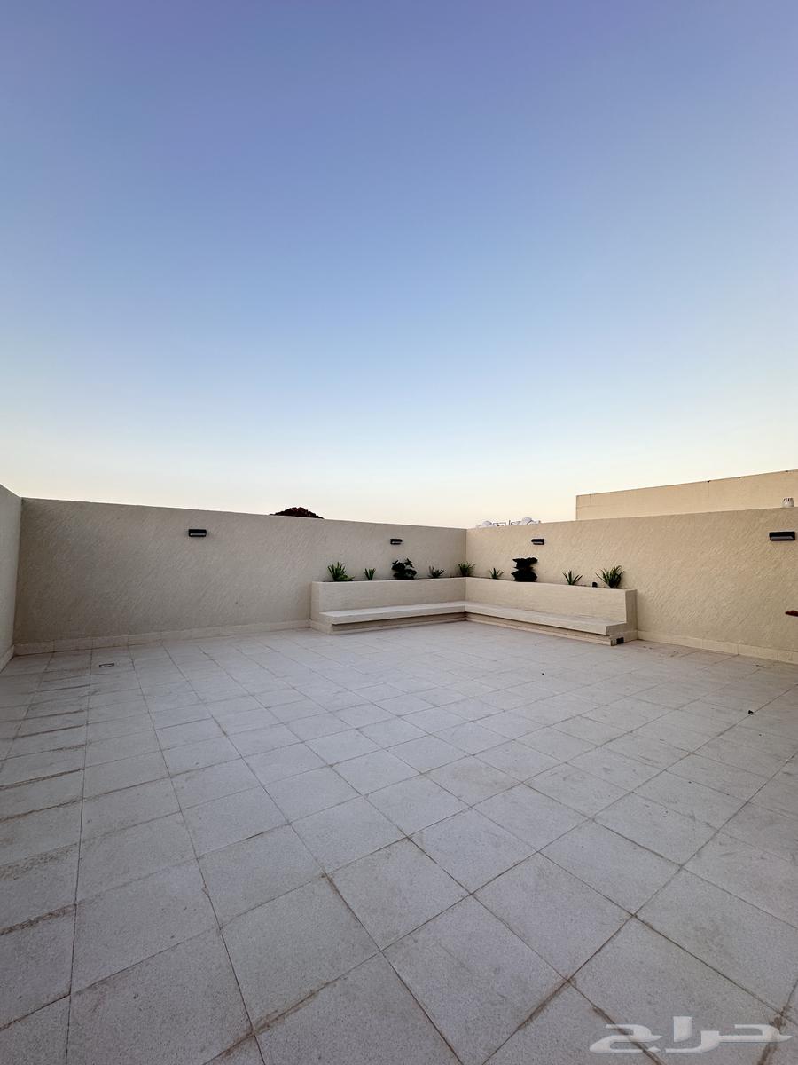 شقة 5 غرف في الرانوناء 3