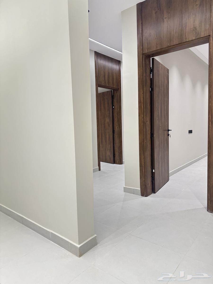 شقة 5 غرف في الرانوناء 4