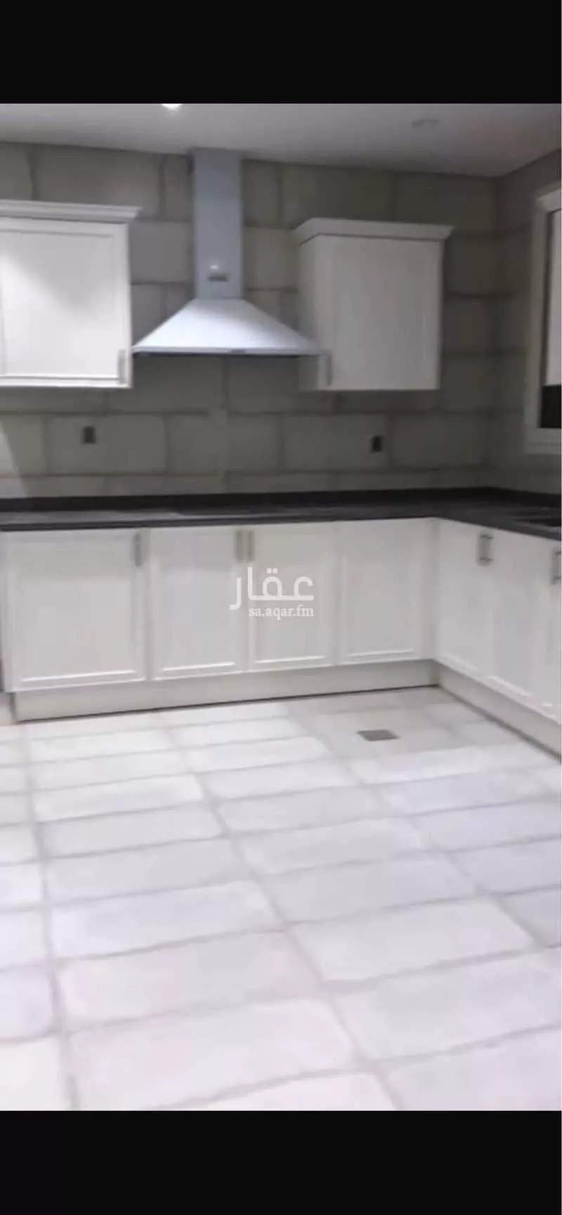 شقة 5 غرف في الملقا 3