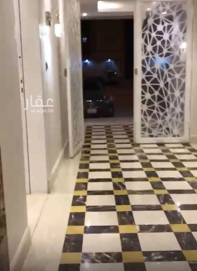 شقة 5 غرف في الملقا 5