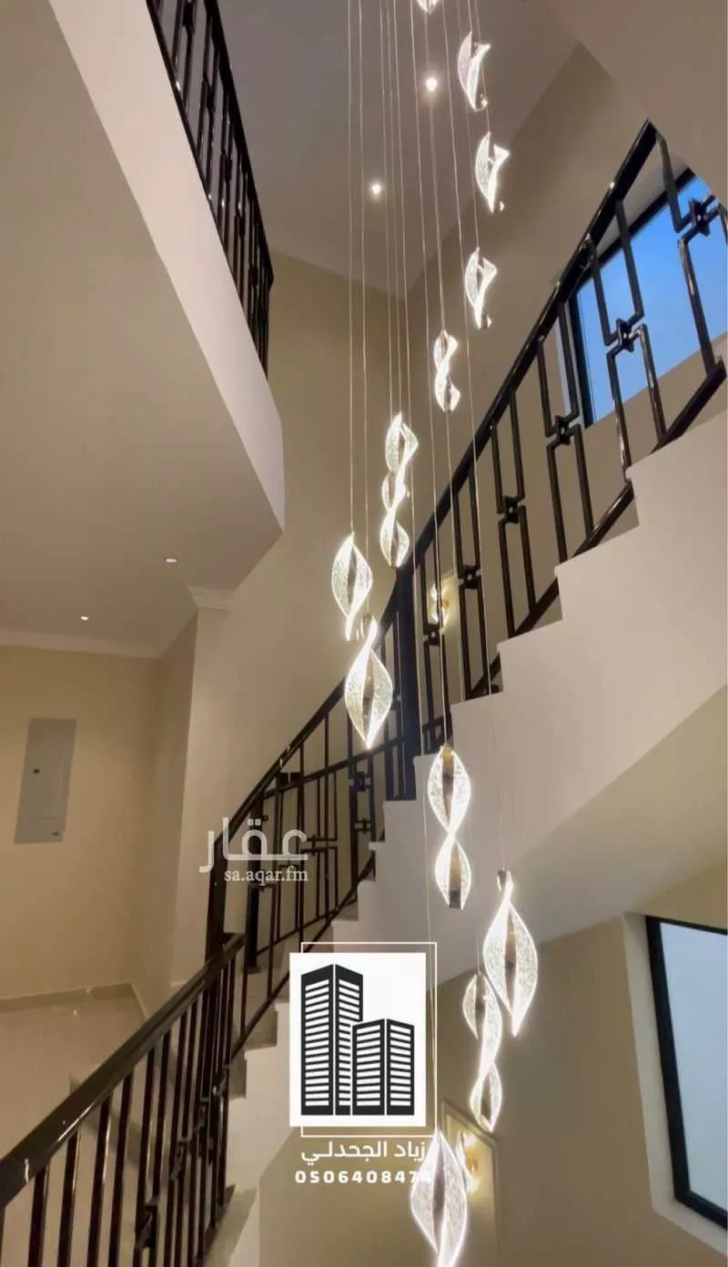 فيلا 6 غرف في الشراع 11