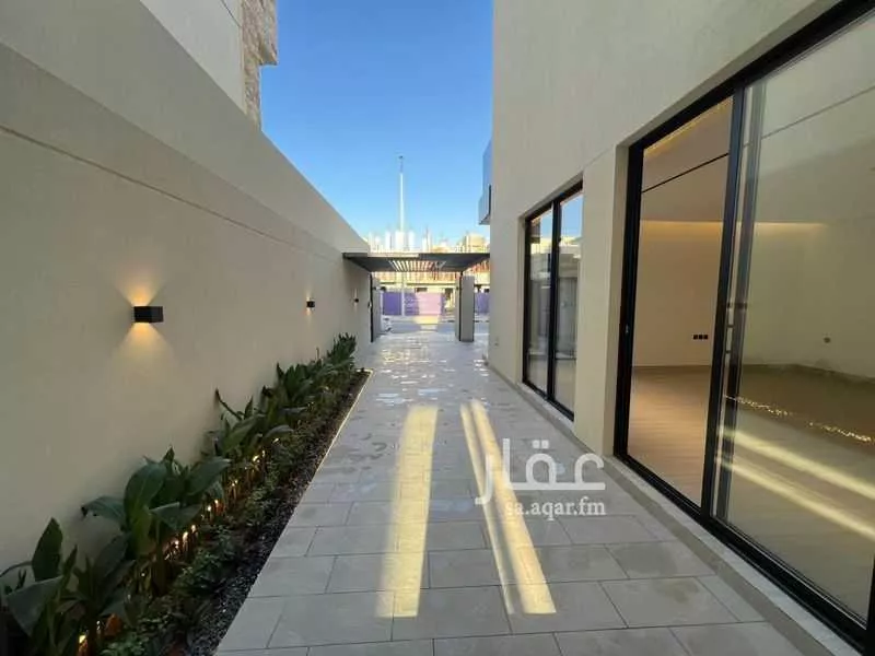 فيلا 5 غرف في النرجس 16