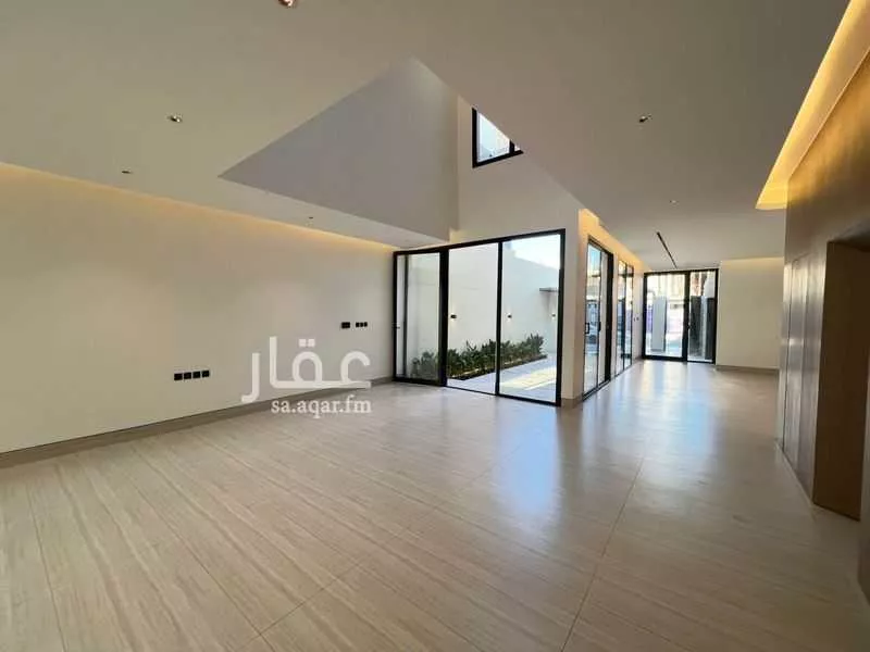 فيلا 5 غرف في النرجس 27