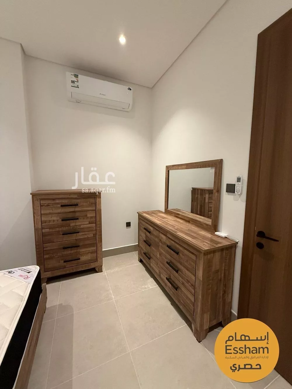 شقة 2 غرف في الحزام الذهبي 7