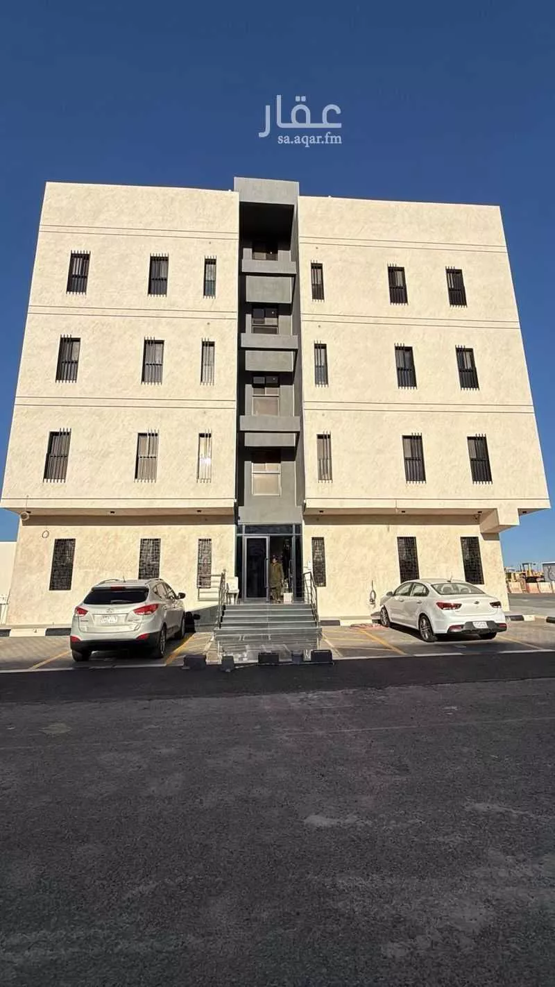 شقة 4 غرف في عين الخيف 3