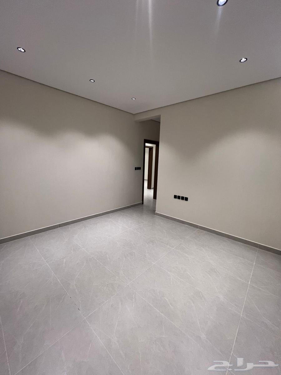 شقة 3 غرف في البيان 19