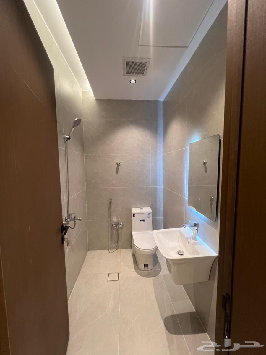 شقة 3 غرف في البيان 4