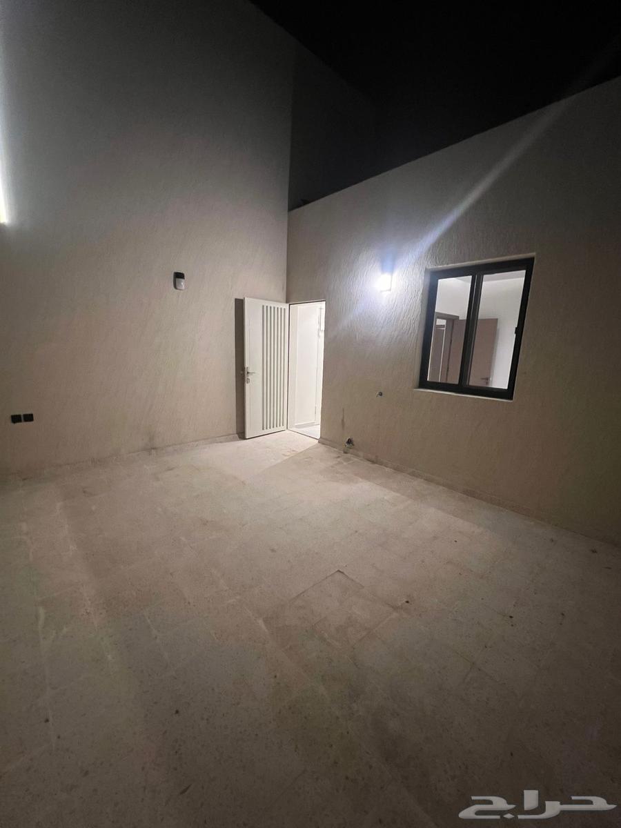 شقة 3 غرف في البيان 5