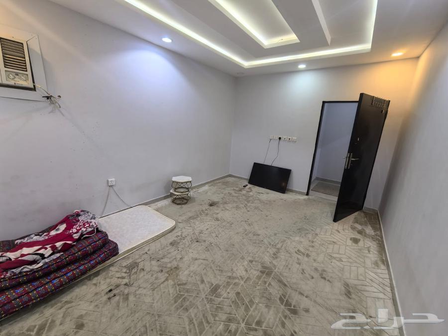 فيلا 3 غرف في البيان 3