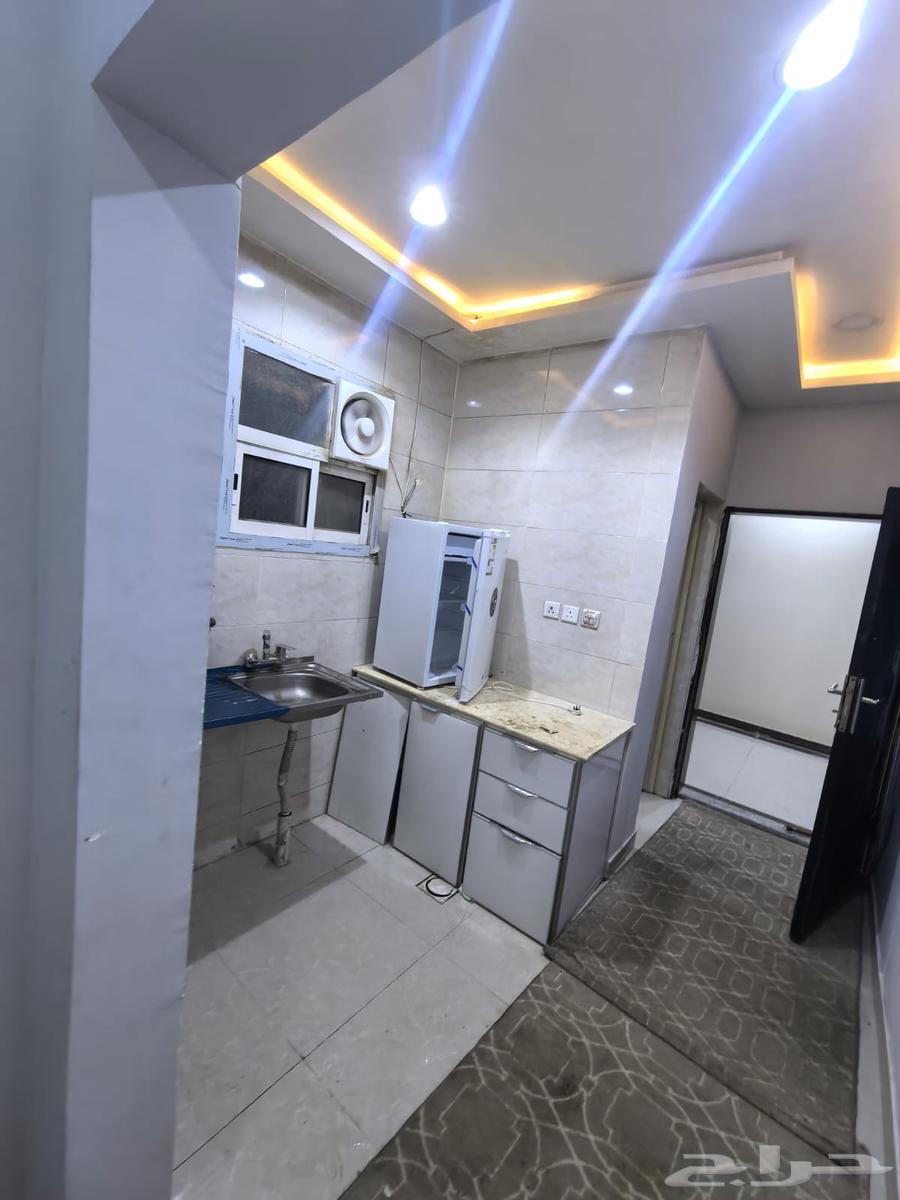 فيلا 3 غرف في البيان 4