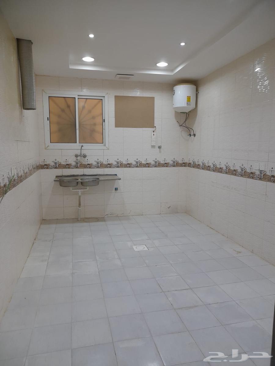 شقة 4 غرف في طويق 4