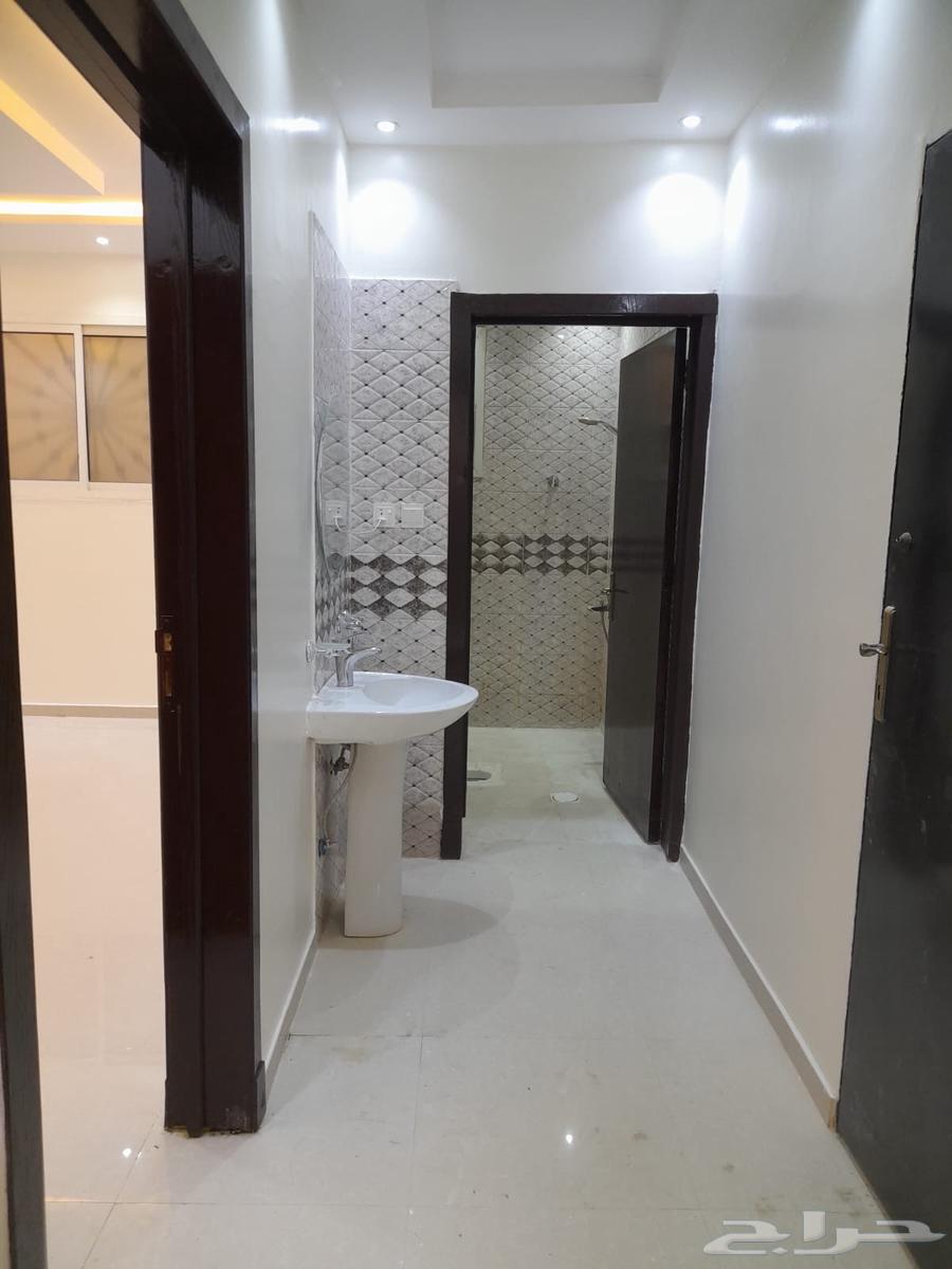 شقة 4 غرف في طويق 9