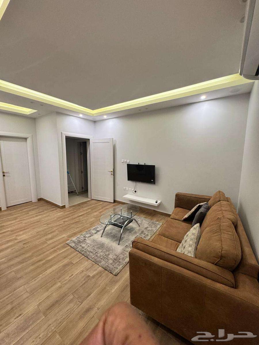 شقة 1 غرف في العارض 4