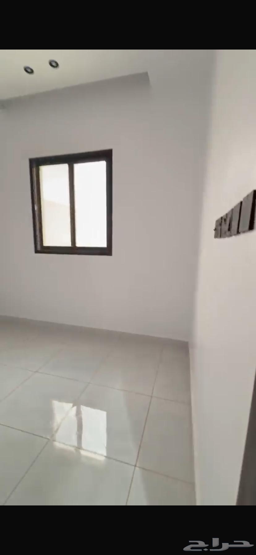 شقة 4 غرف في الرمال 6