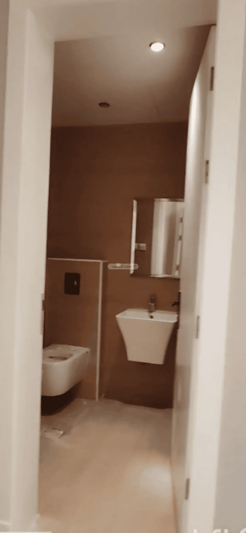 شقة 4 غرف في الملقا 7