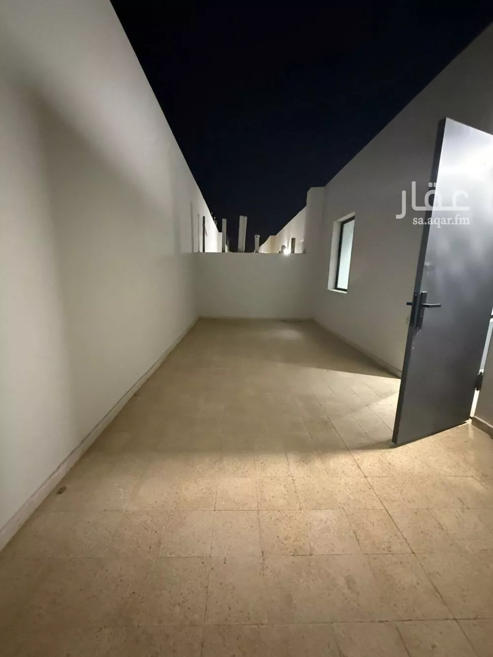 فيلا 7 غرف في عكاظ 14