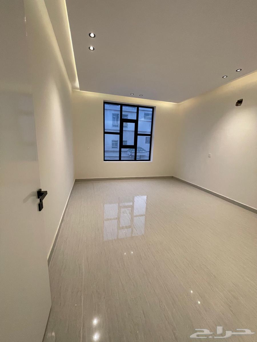 6 bedroom apartment in Al Hazm 4